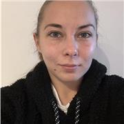 I am a full time mom who was learning for 4 years cooking skills professionally .